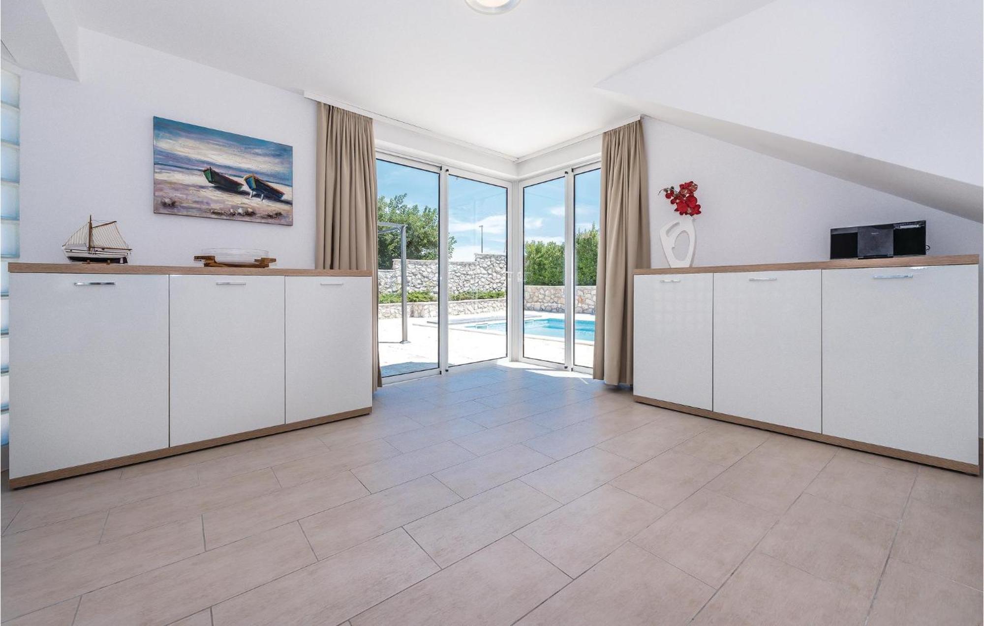 Stunning Home In Betina With Kitchen Exterior photo